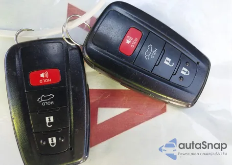 2022 Toyota Highlander Le z USA, uszkodzony, nr VIN 5TDZZRAHXNS541065